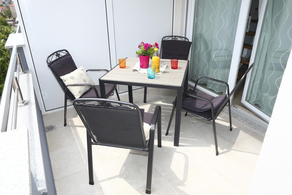 Apartment Nikolina Split Exteriör bild